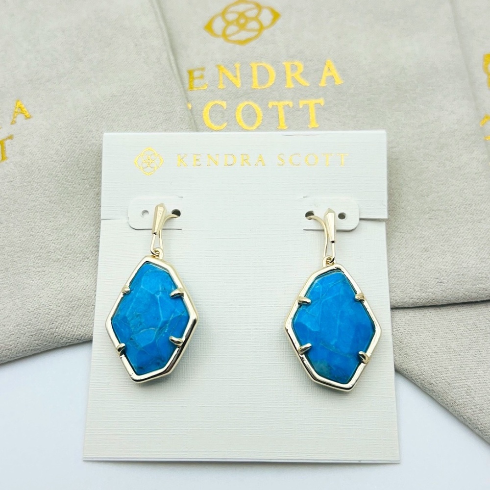 Kendra Scott Dax Aqua howlite Drop Earrings in Gold